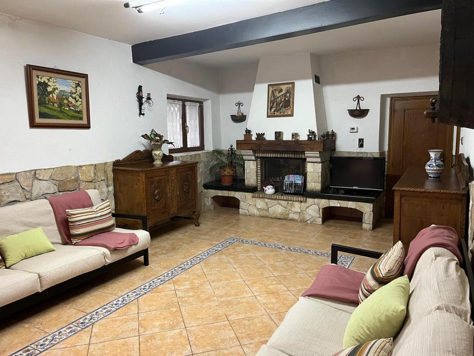 Bilbo Near Atico Rural Con Terraza Apartment Basauri Bagian luar foto